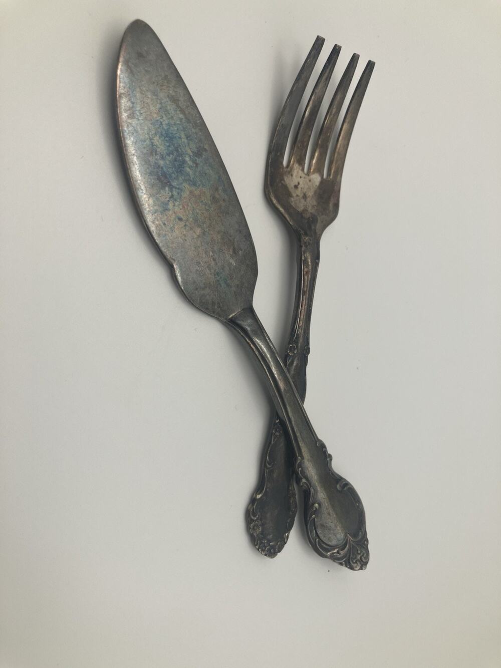 Holmes & Edwards Danish Princess 1938 Silverplate Pie Server Forks DEEPSILVER